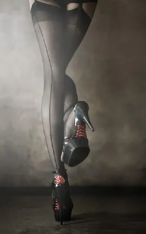 Szexi cipõk a TEASER CIPÕBOLTBÓL