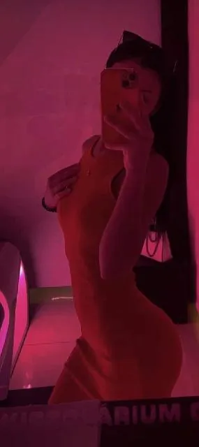 Diák lány képei es videóit árulja!