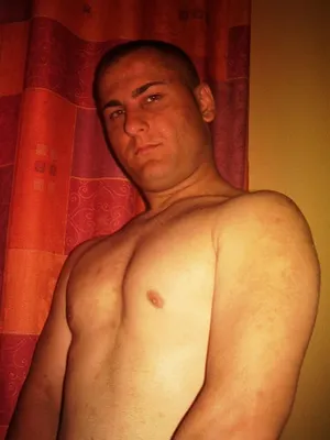 ESCORTBOY