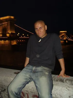ESCORTBOY